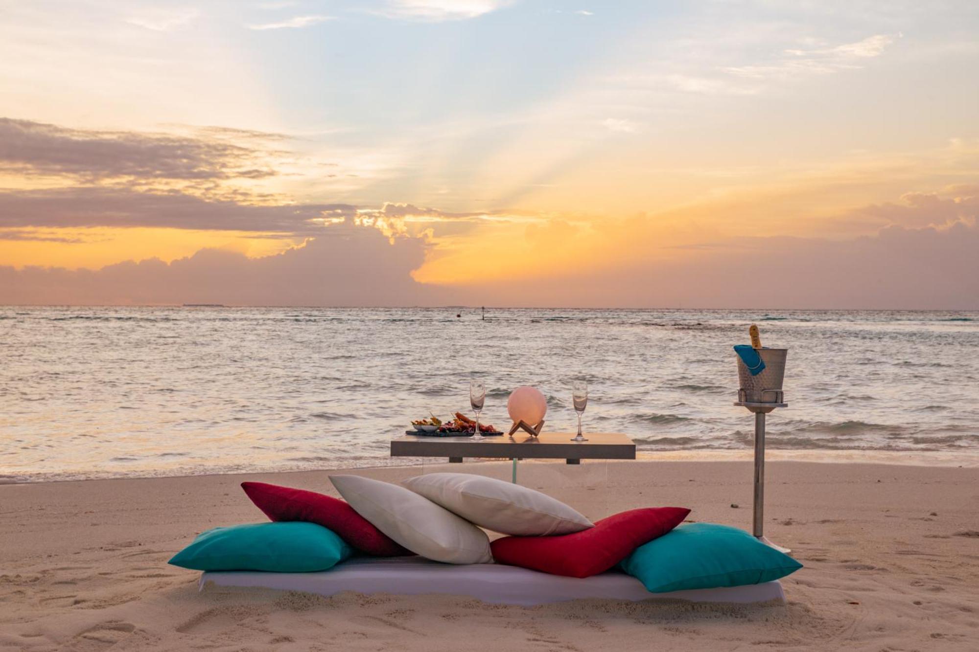 你&我马尔代夫酒店 Muravandhoo 外观 照片