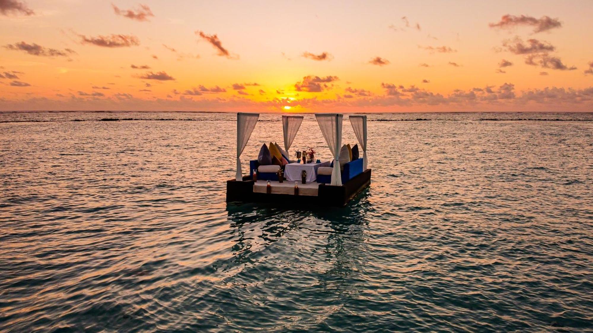 你&我马尔代夫酒店 Muravandhoo 外观 照片