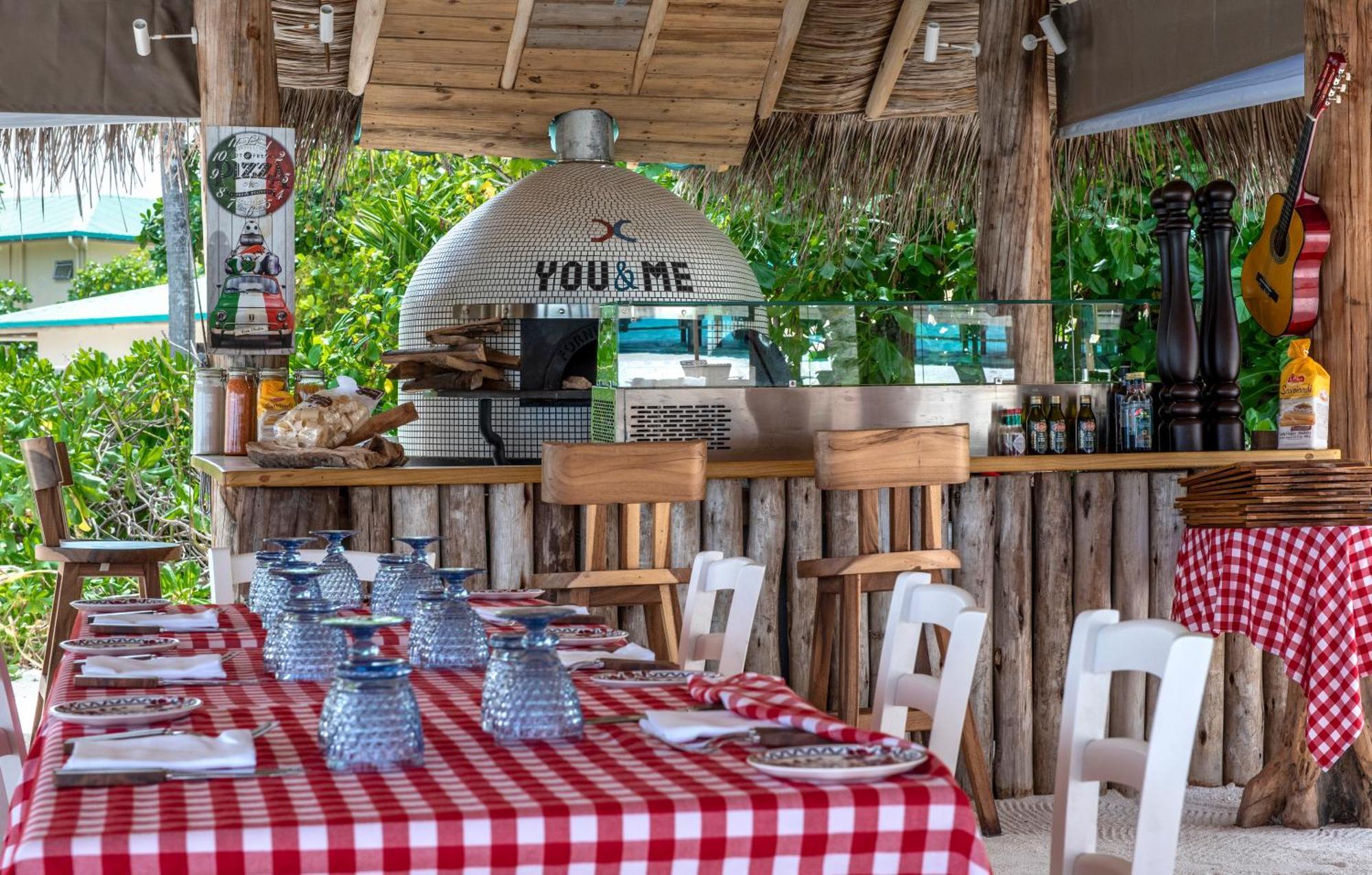 你&我马尔代夫酒店 Muravandhoo 外观 照片